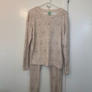 Honeydew Intimates Leopard Lounge Set Soft Knit Pullover and Joggers Size Large